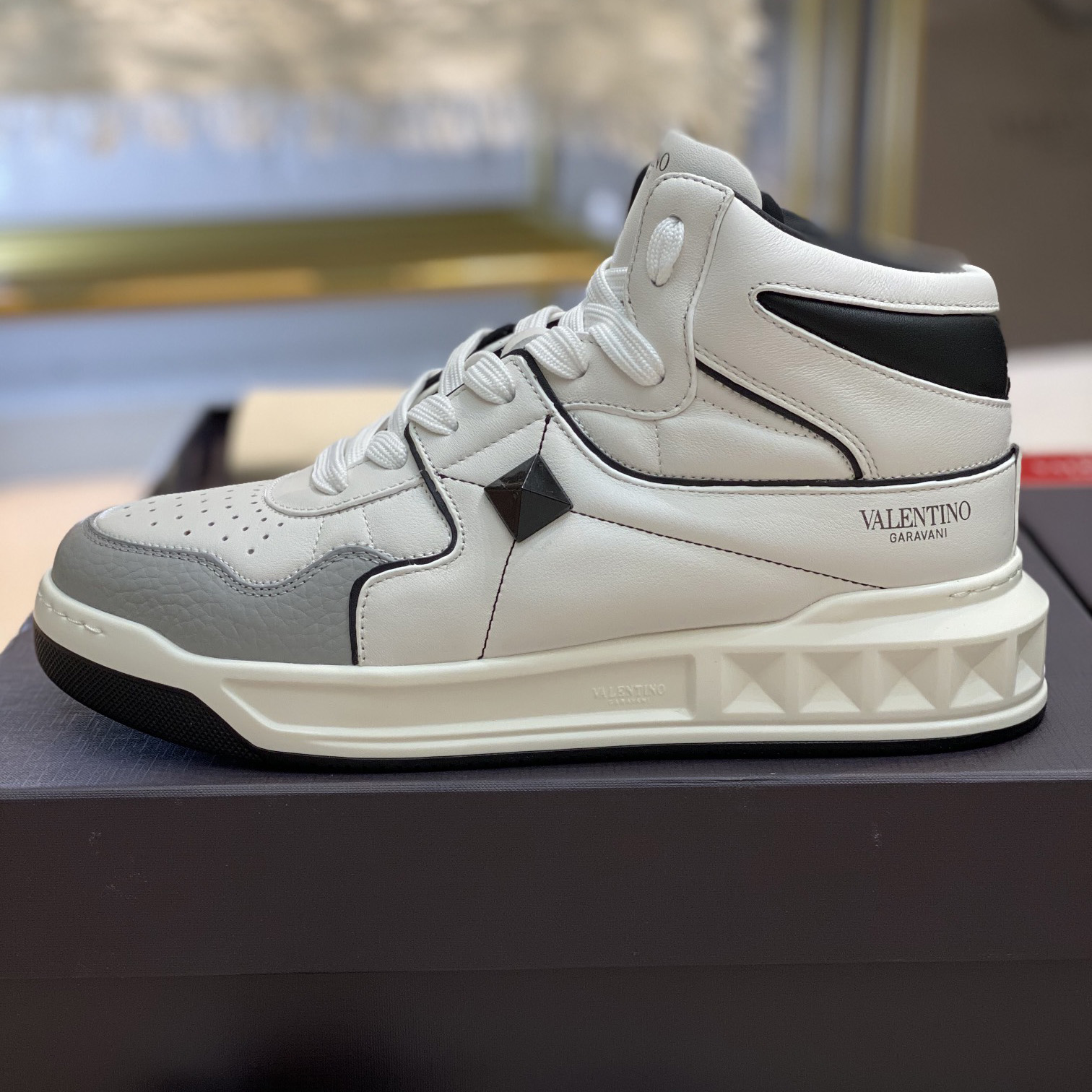 Valenti One Stud Mid-Top Nappa Sneaker - DopestKickz