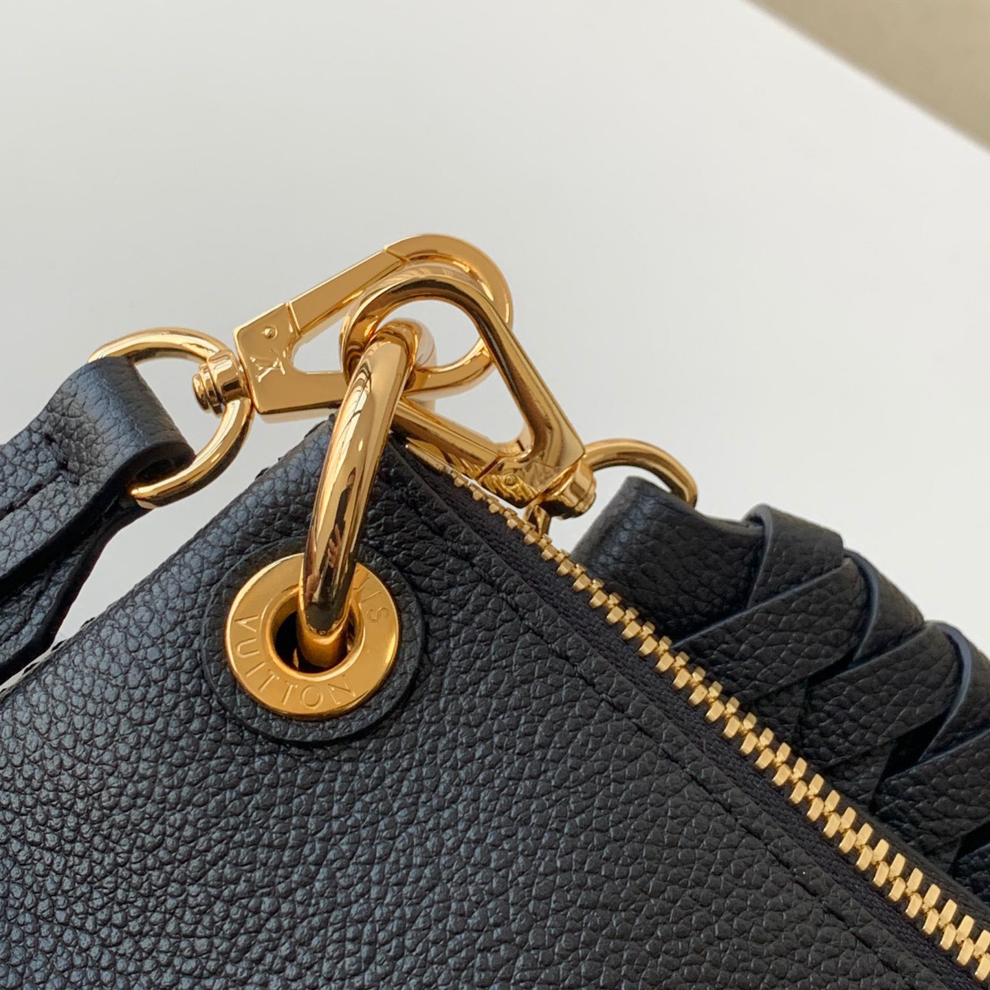 Louis Vuitton Maida Hobo(33-30-16CM) - DopestKickz