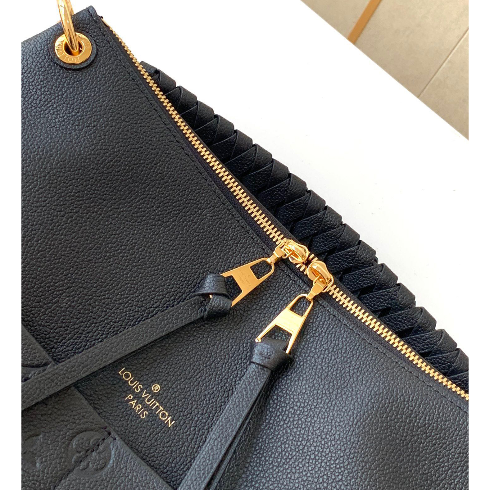 Louis Vuitton Maida Hobo(33-30-16CM) - DopestKickz