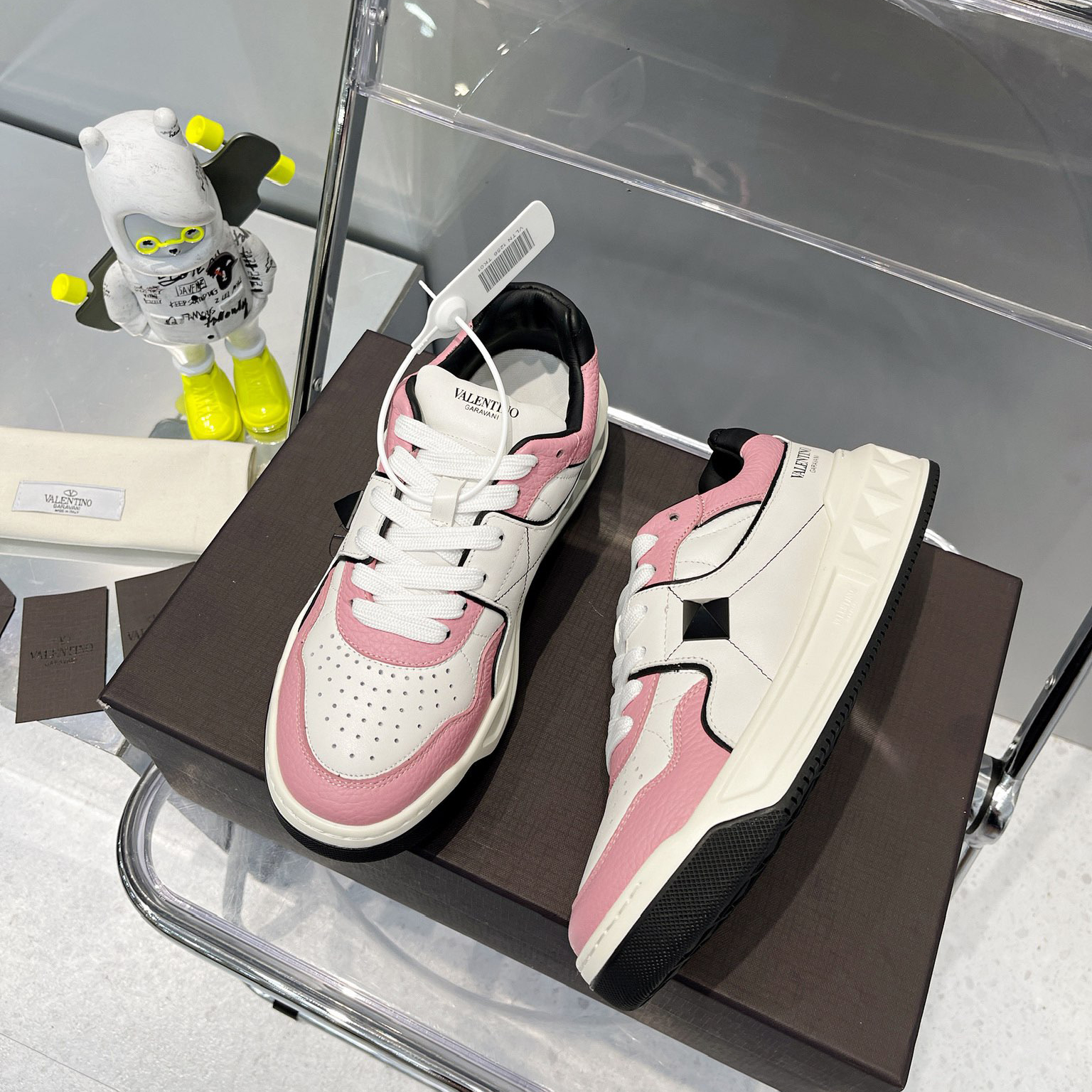 Valenti One Stud Low-Top Calfskin Sneaker - DopestKickz