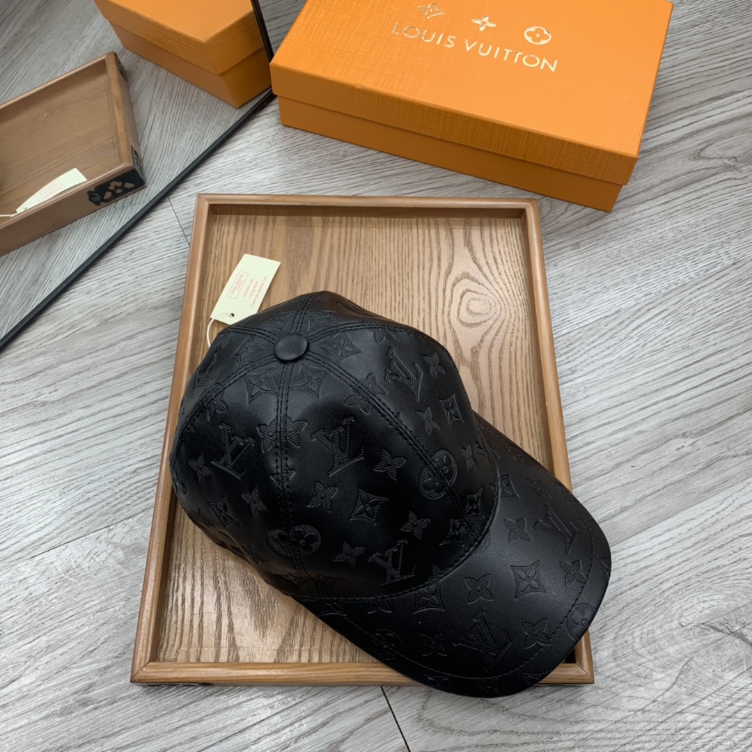 Louis Vuitton  Monogram Shadow Cap    M76580 - DopestKickz