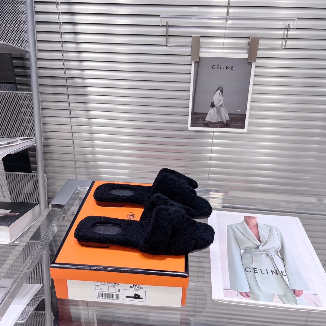 Hermes Oran Sandal - DopestKickz