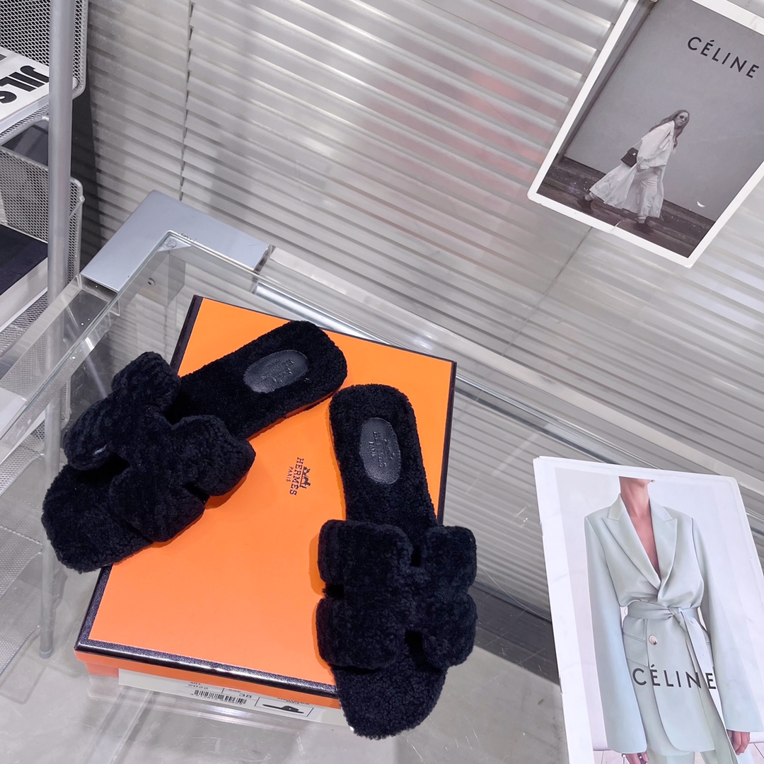 Hermes Oran Sandal - DopestKickz