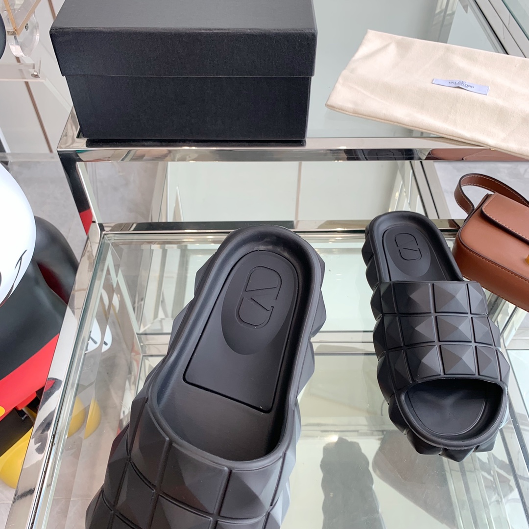 Valenti Roman Stud Turtle Slide Sandal In rubber - DopestKickz
