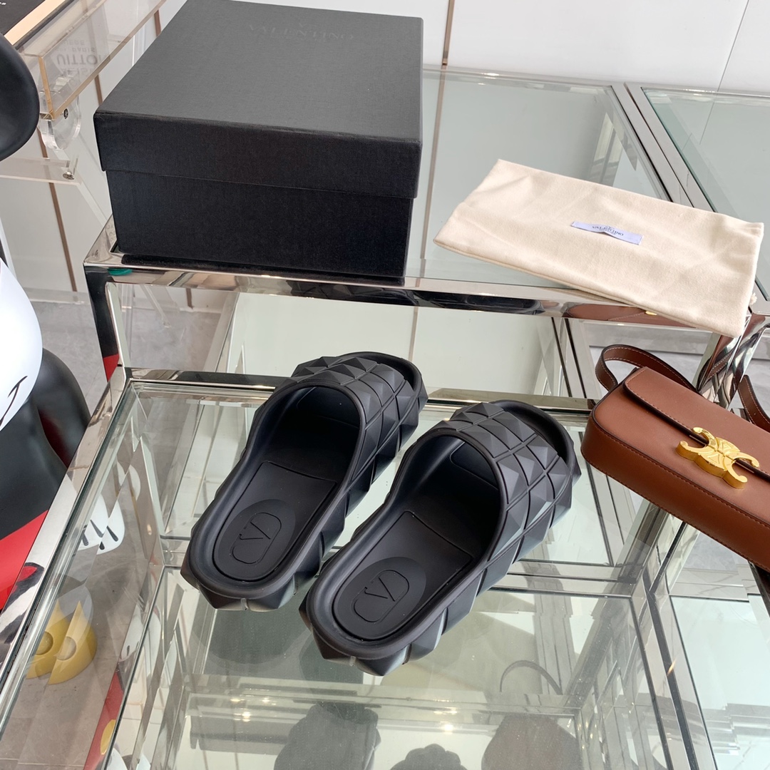 Valenti Roman Stud Turtle Slide Sandal In rubber - DopestKickz