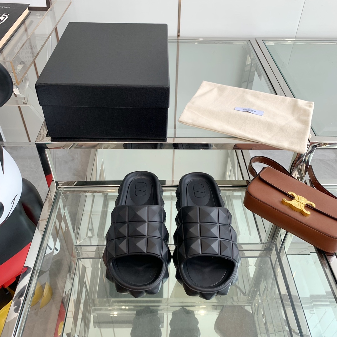 Valenti Roman Stud Turtle Slide Sandal In rubber - DopestKickz
