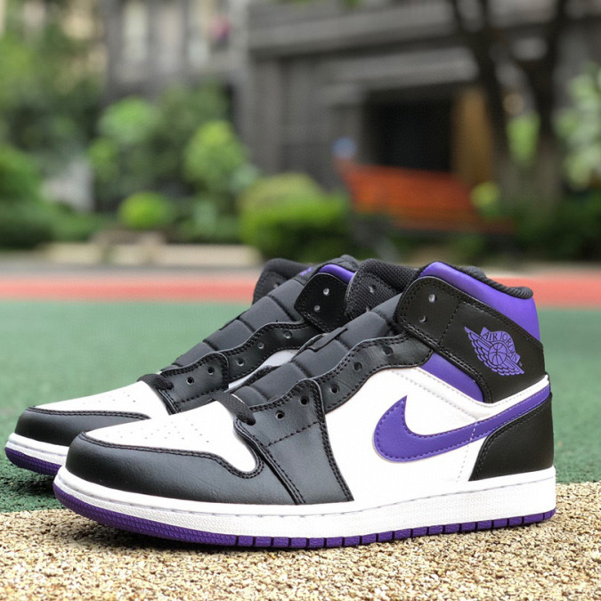 Air Jordan 1 Mid AJ1 Sneaker  554724-095 - DopestKickz