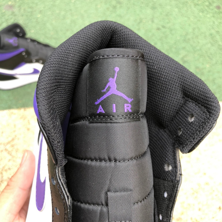 Air Jordan 1 Mid AJ1 Sneaker  554724-095 - DopestKickz