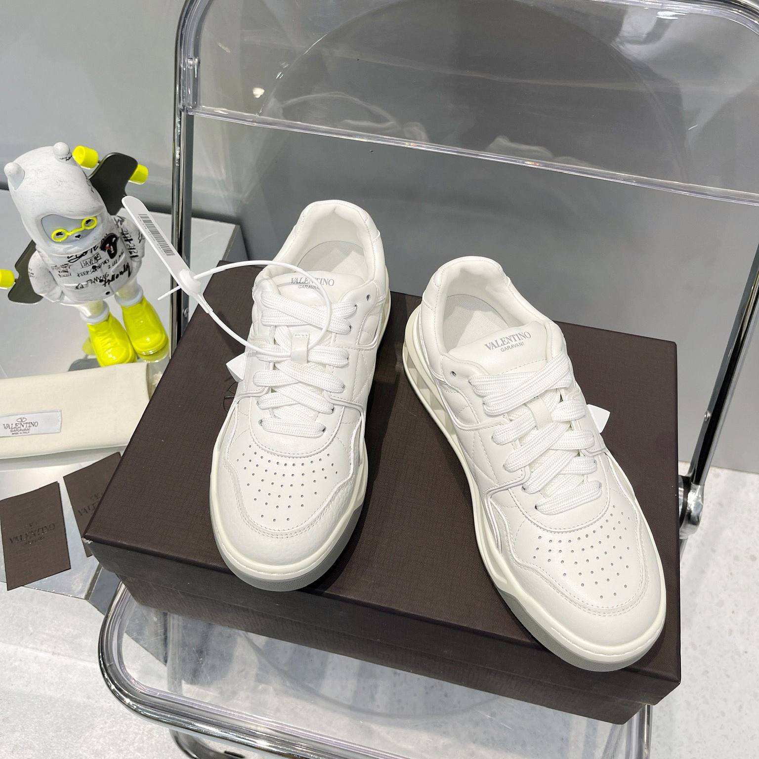 Valenti One Stud Low-Top Calfskin Sneaker - DopestKickz