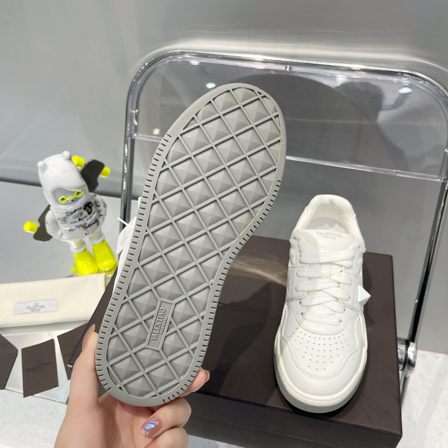Valenti One Stud Low-Top Calfskin Sneaker - DopestKickz