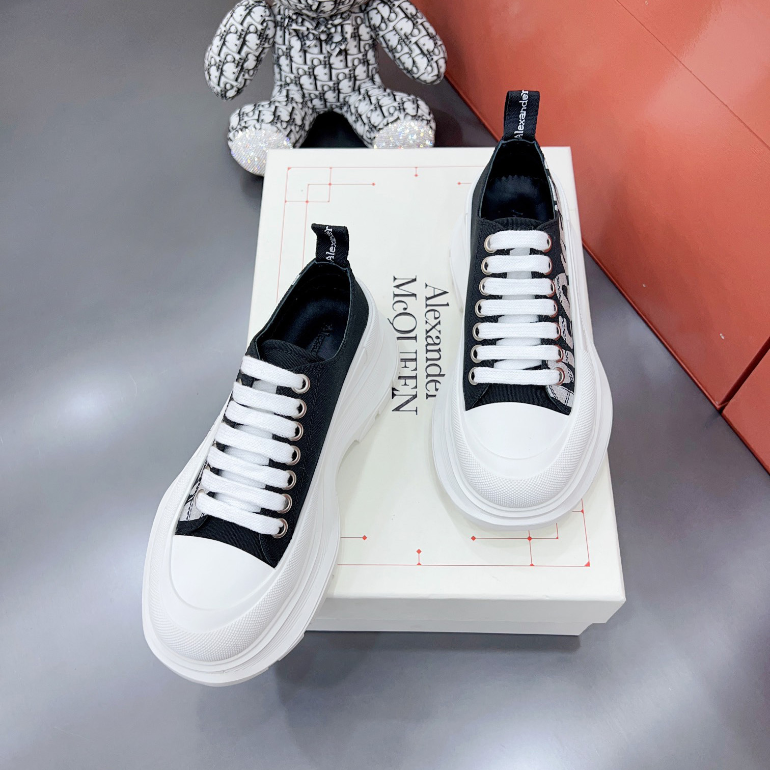 Alexander Mqueen Tread Slick Lace-up In Black - DopestKickz
