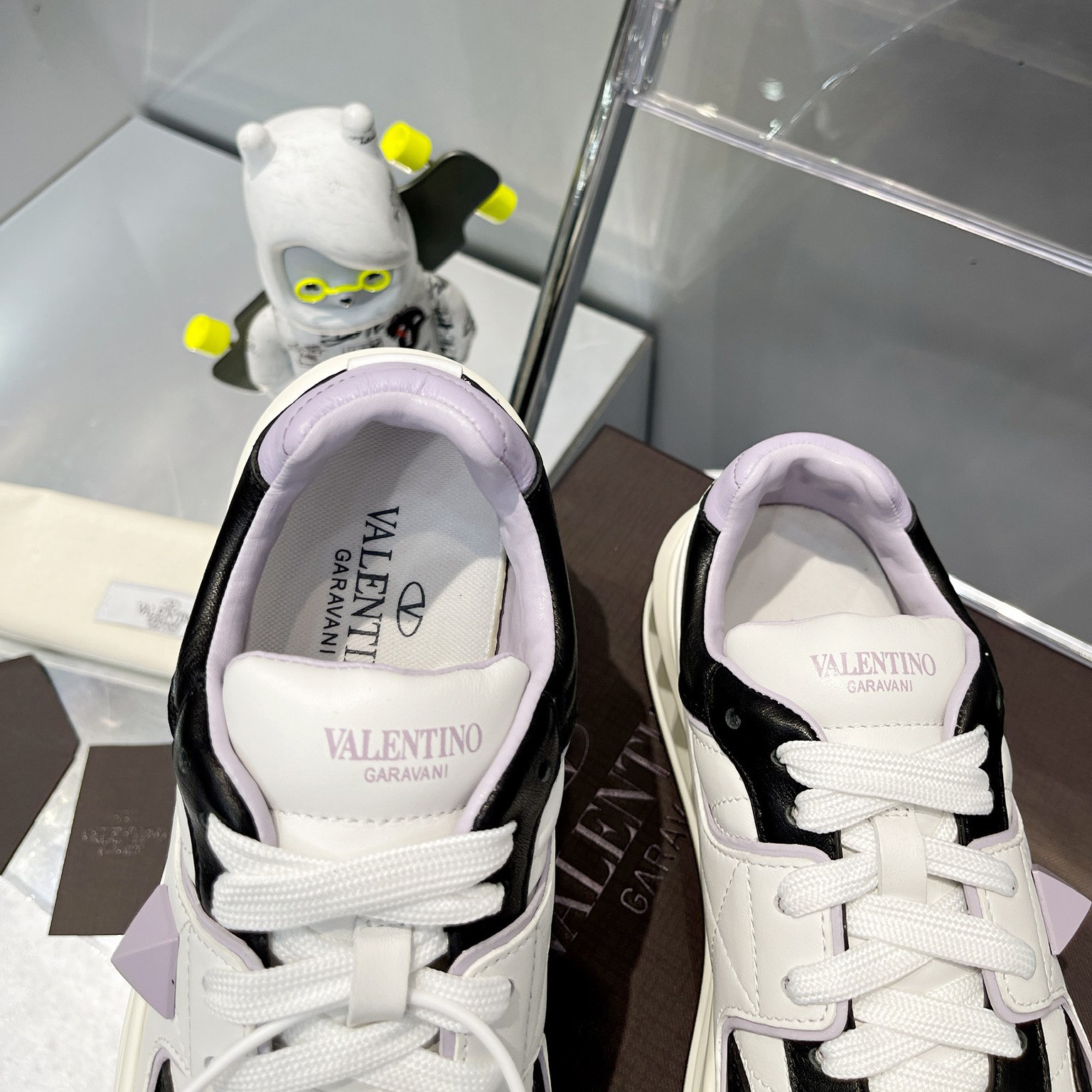 Valenti One Stud Low-Top Calfskin Sneaker - DopestKickz
