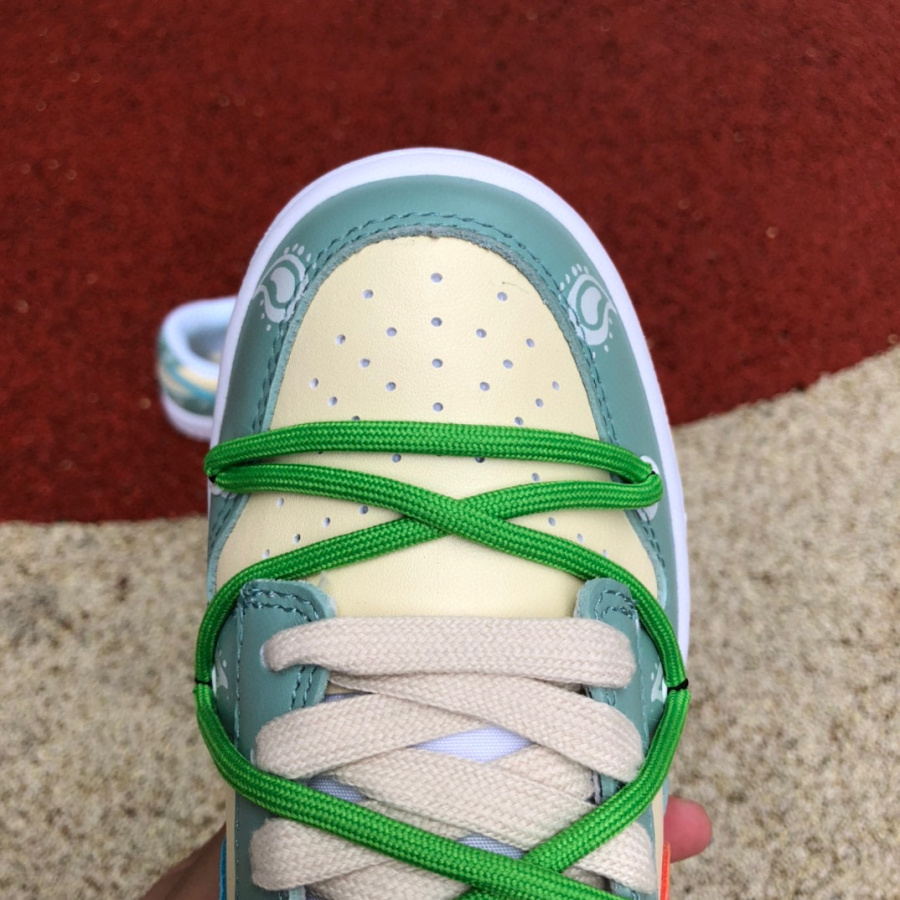 Nike Dunk Low SE ''Retro'' Sneaker  DH9765-100 - DopestKickz