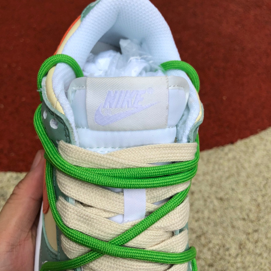 Nike Dunk Low SE ''Retro'' Sneaker  DH9765-100 - DopestKickz
