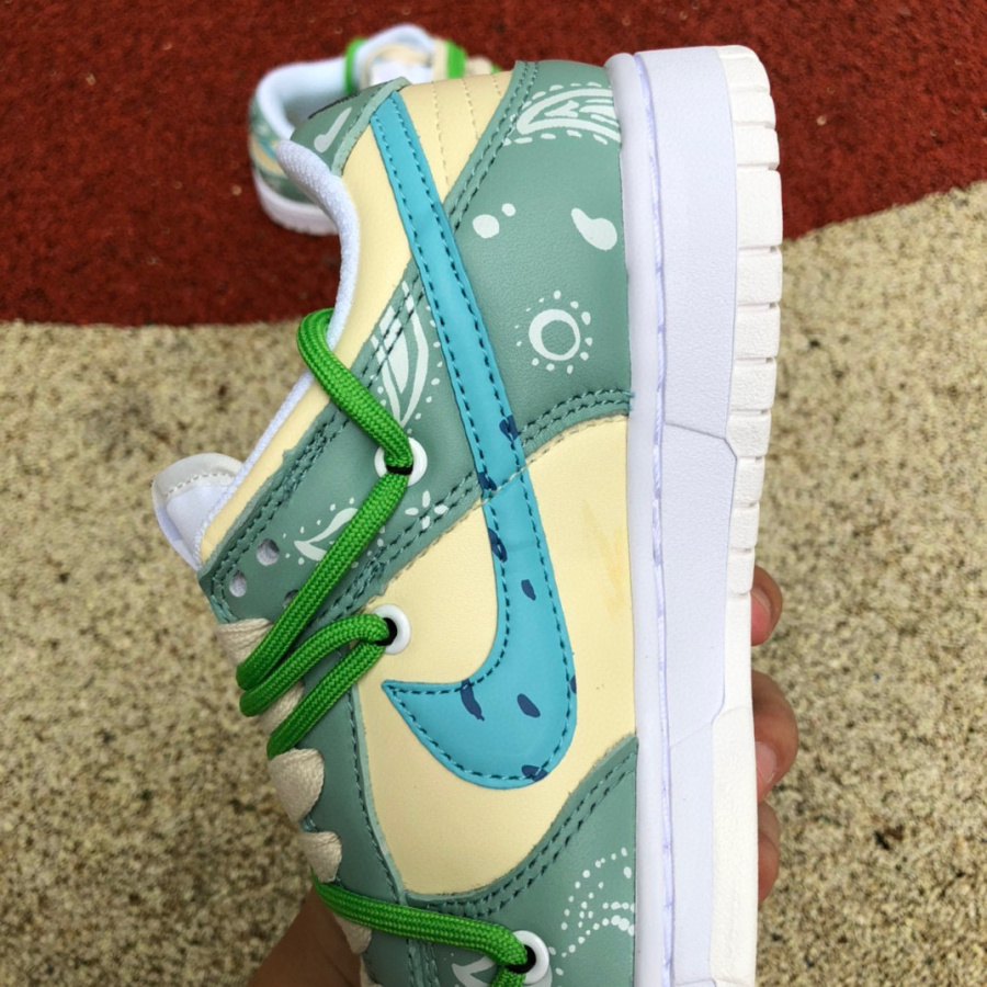 Nike Dunk Low SE ''Retro'' Sneaker  DH9765-100 - DopestKickz