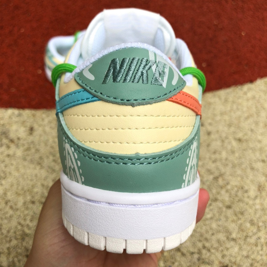 Nike Dunk Low SE ''Retro'' Sneaker  DH9765-100 - DopestKickz