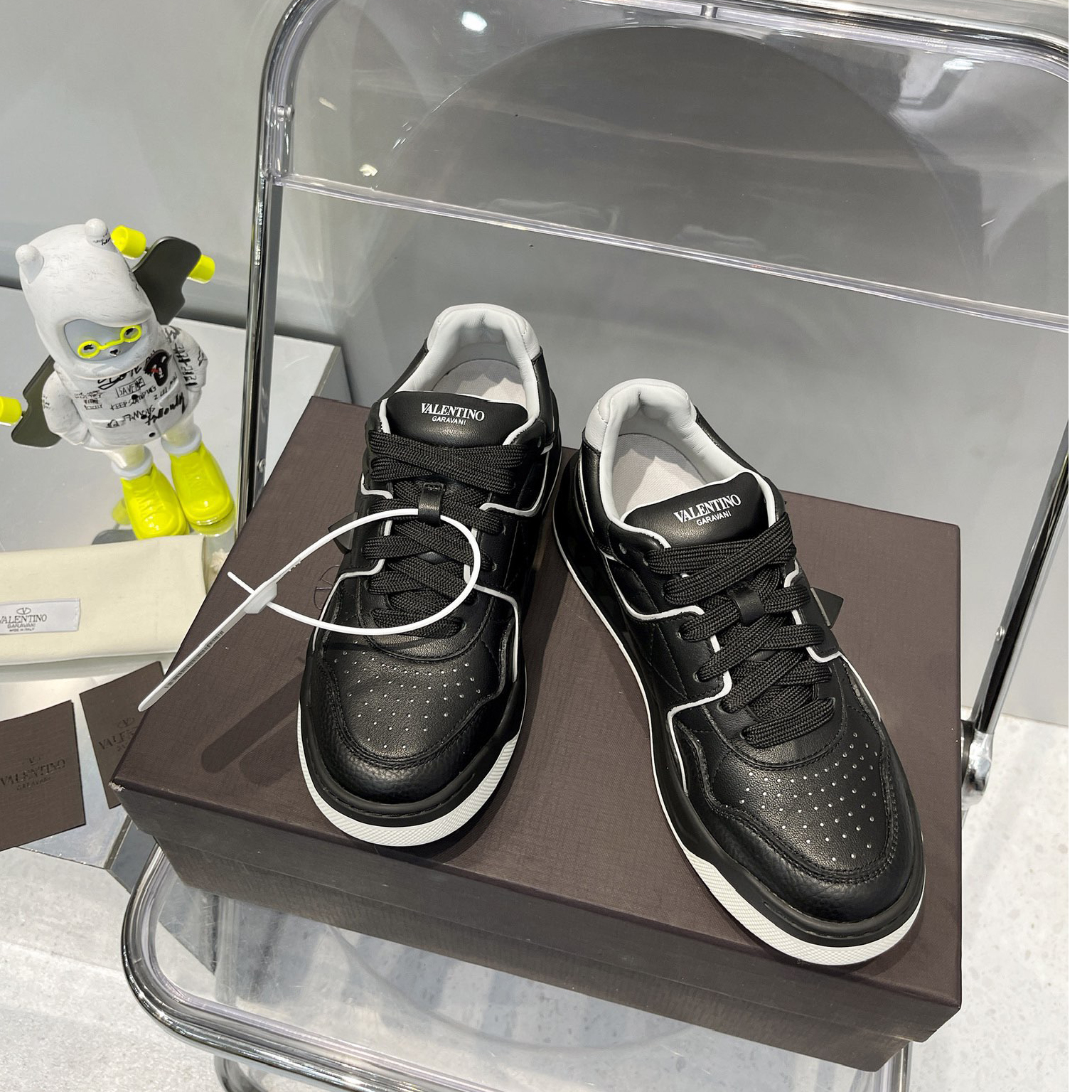 Valenti One Stud Low-Top Calfskin Sneaker - DopestKickz