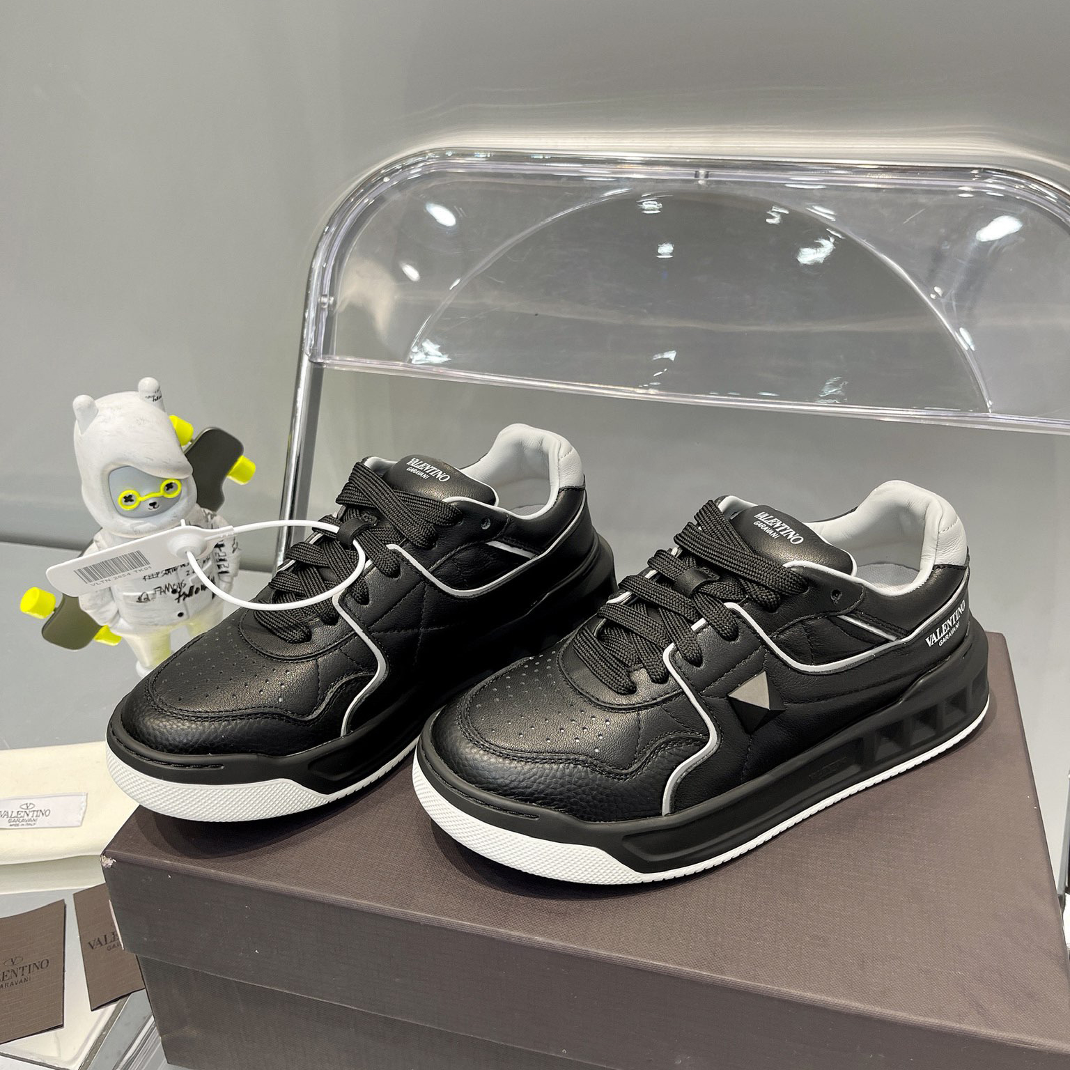 Valenti One Stud Low-Top Calfskin Sneaker - DopestKickz