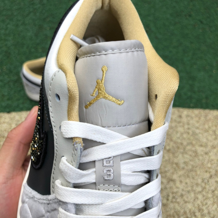 Air Jordan 1 Low SE  Sneaker    DV1762-001 - DopestKickz