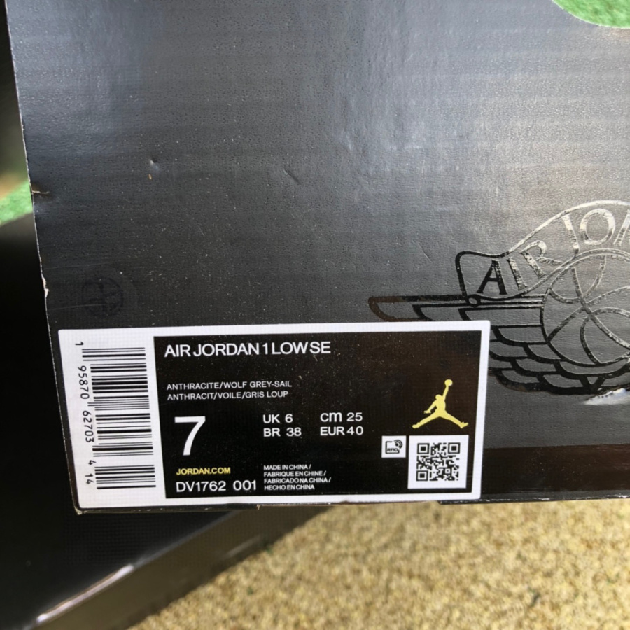 Air Jordan 1 Low SE  Sneaker    DV1762-001 - DopestKickz