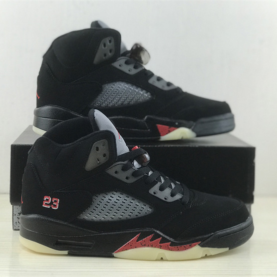 Air Jordan 5 Gore-Tex “Off-Noir”  Sneaker      DR0092-001 - DopestKickz