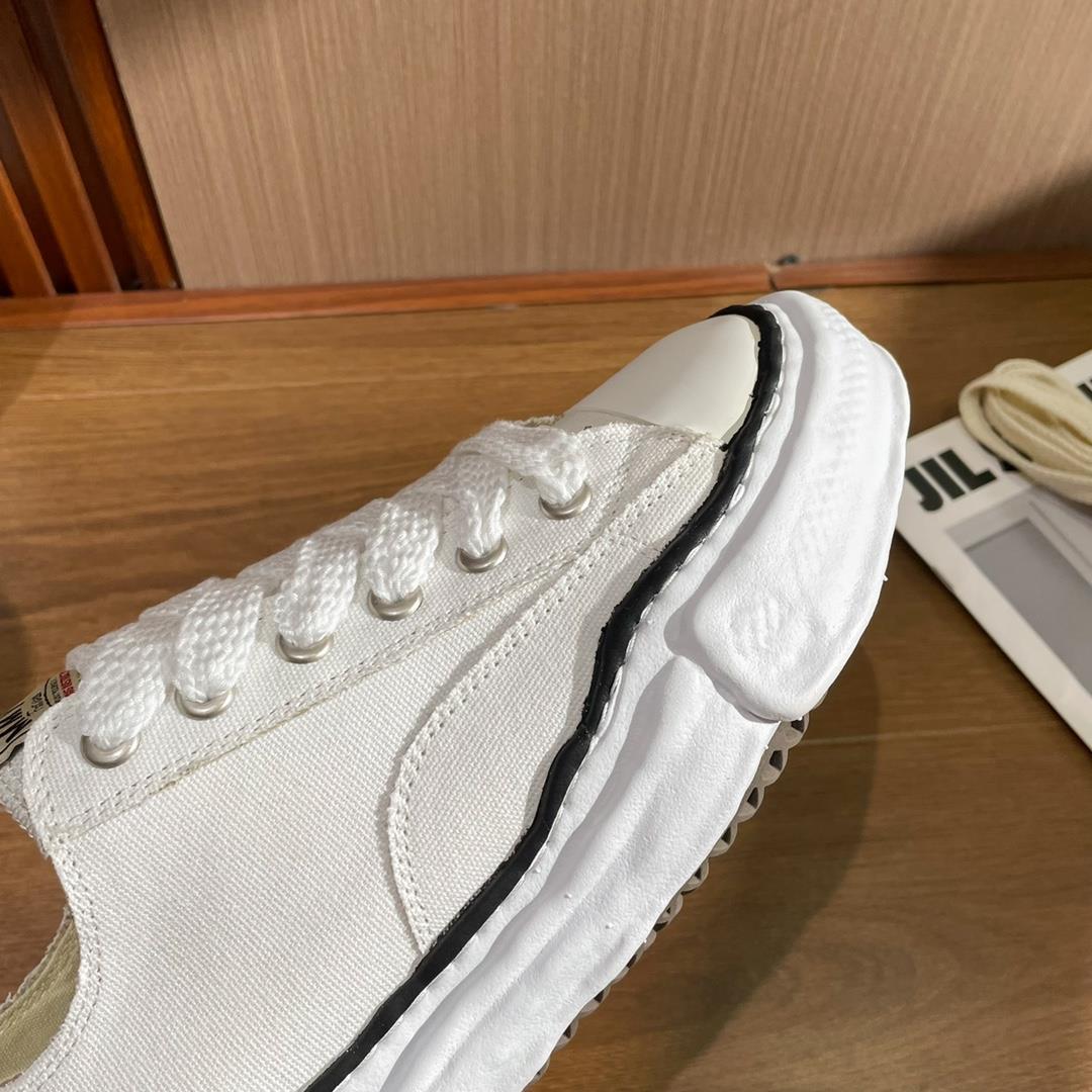 Maison Mihara Yasuhiro Wayne Original Sole Leather Low Sneaker - DopestKickz