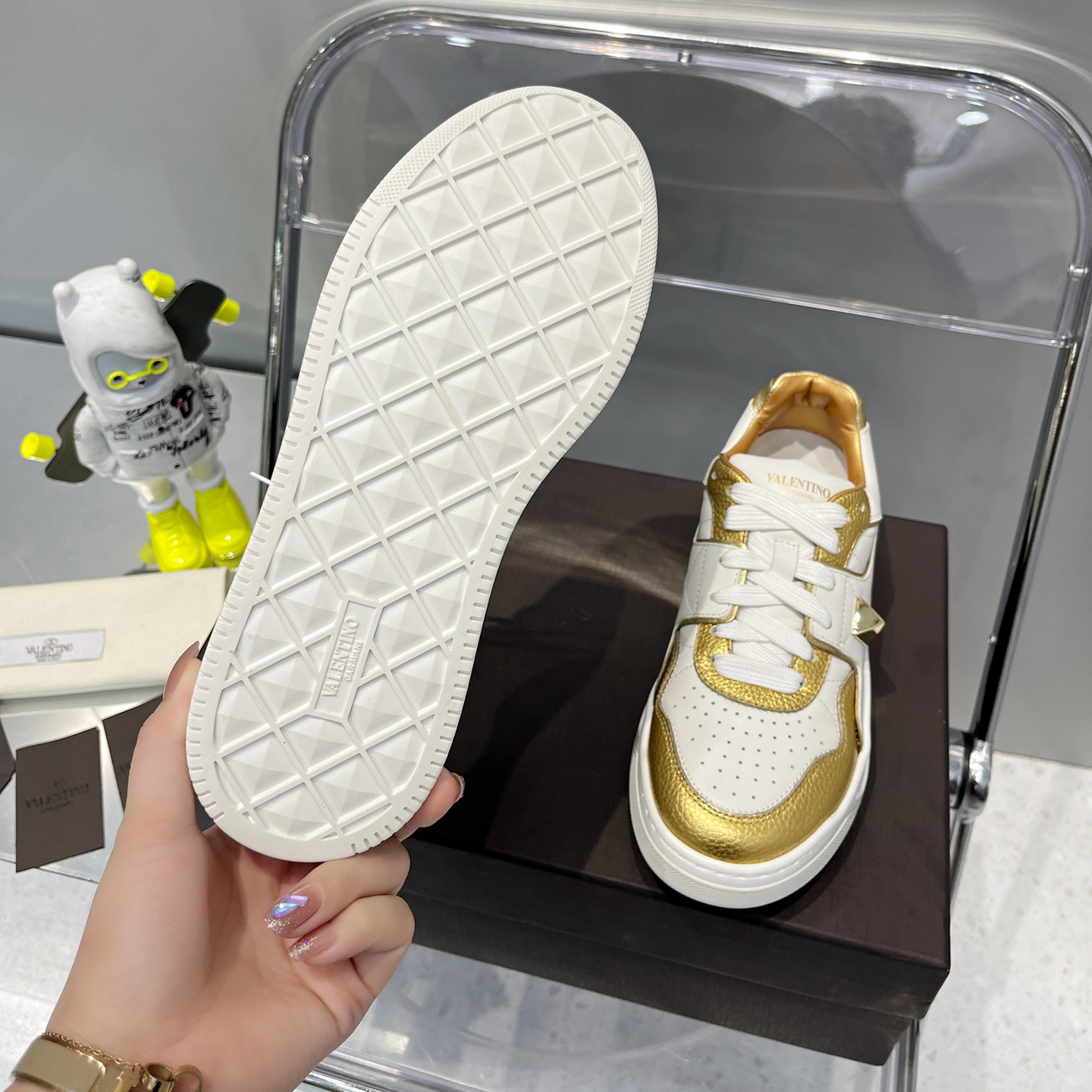 Valenti One Stud Low-Top Calfskin Sneaker - DopestKickz