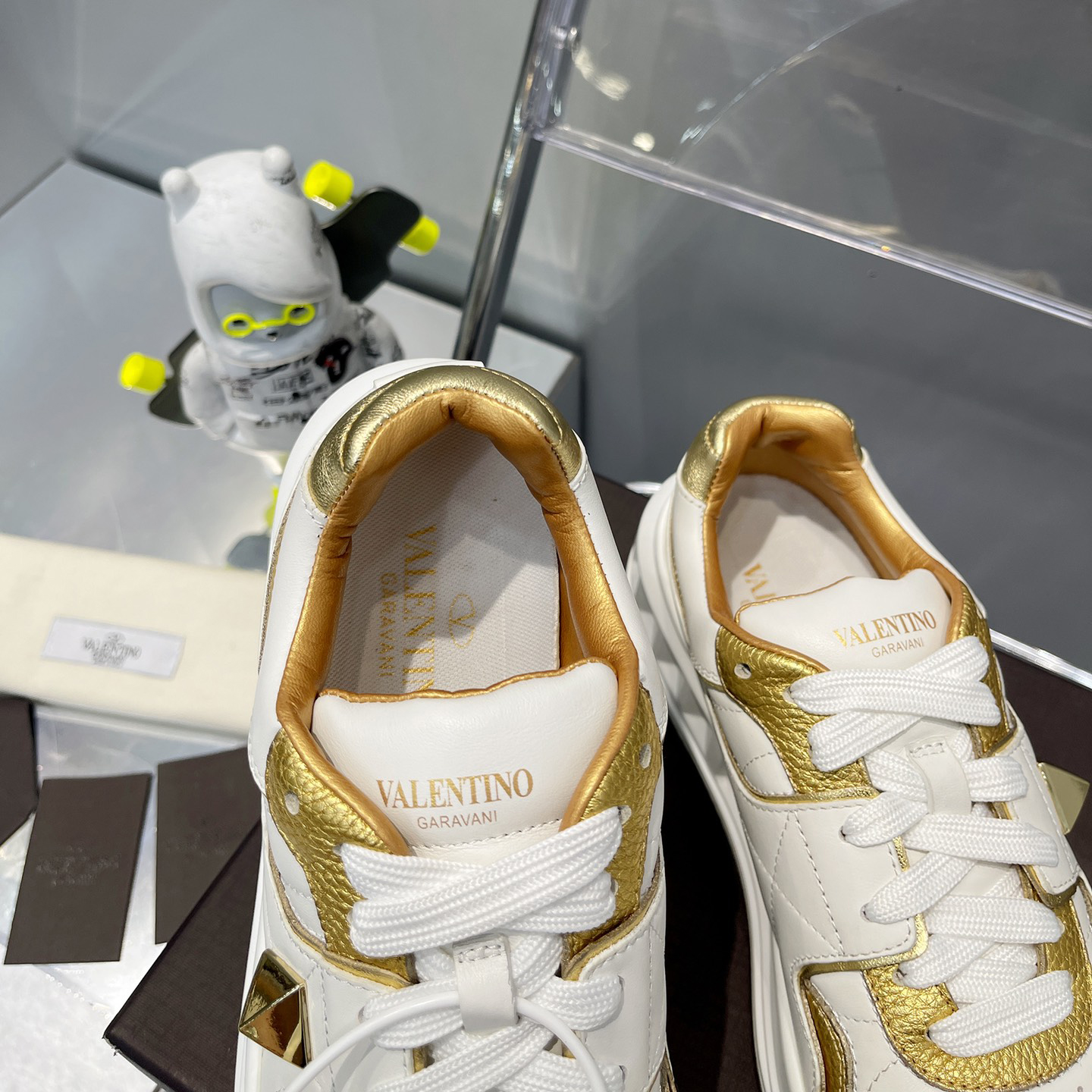 Valenti One Stud Low-Top Calfskin Sneaker - DopestKickz