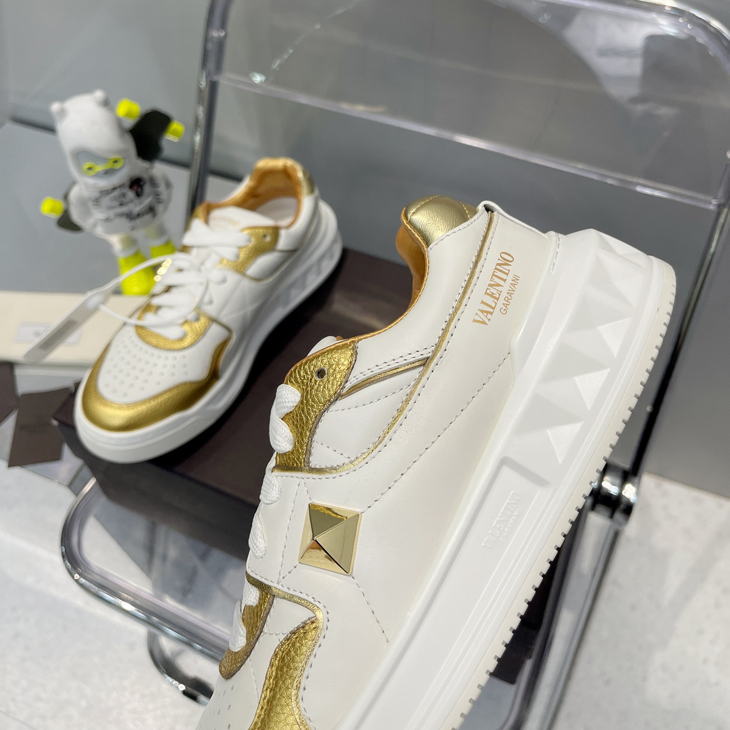 Valenti One Stud Low-Top Calfskin Sneaker - DopestKickz