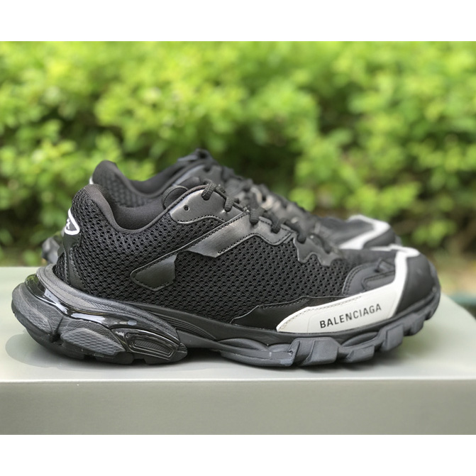 Balenciaga Phantom Trainer Low-Top Sneaker Black/White  - DopestKickz