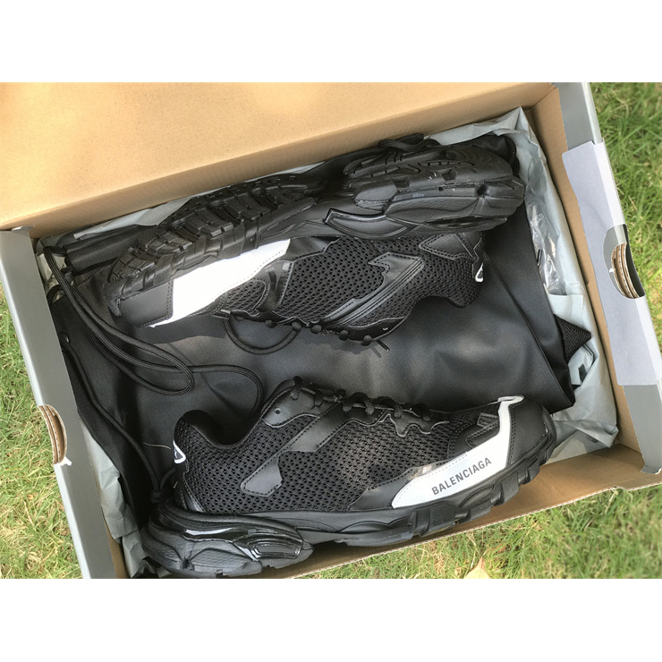 Balenciaga Phantom Trainer Low-Top Sneaker Black/White  - DopestKickz