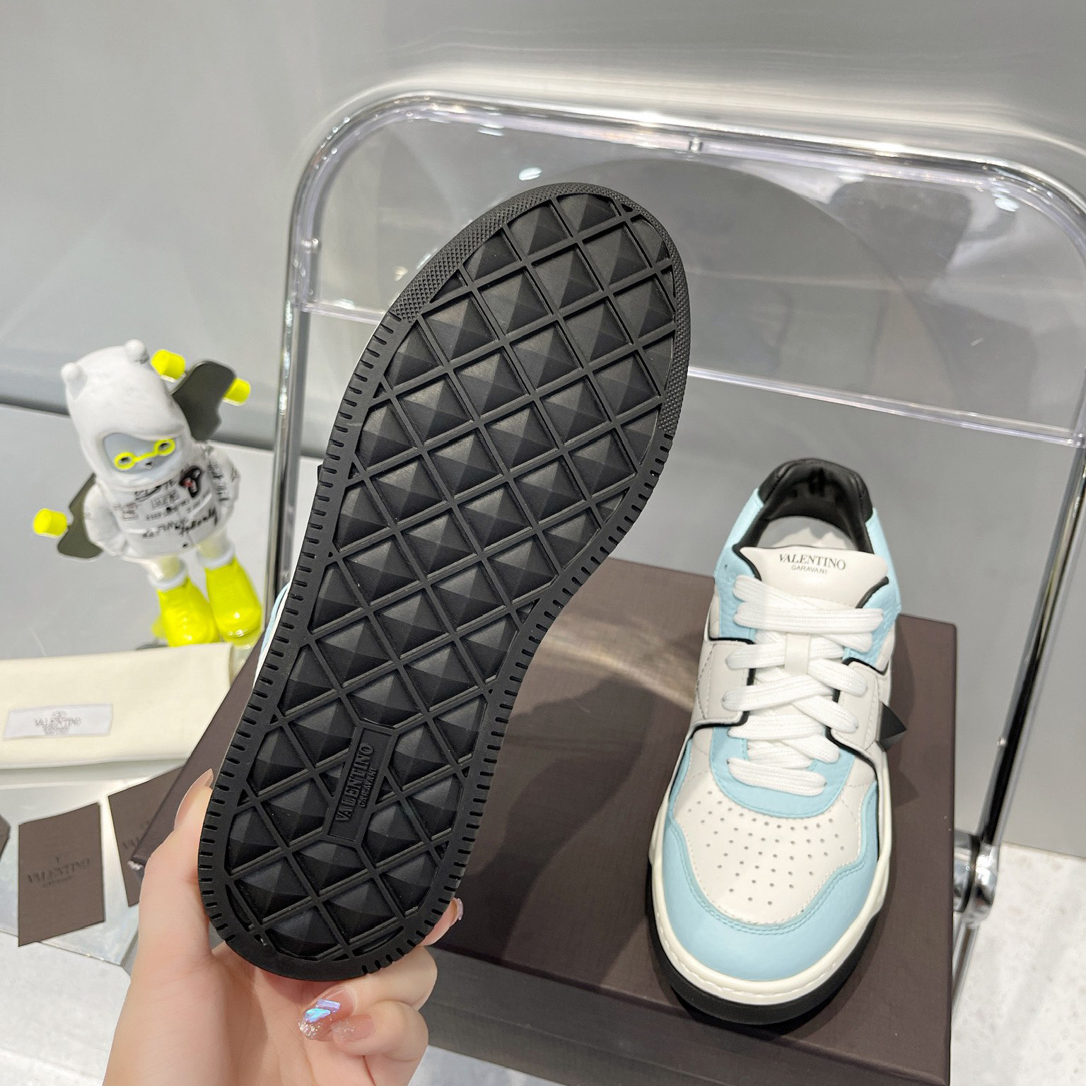 Valenti One Stud Low-Top Calfskin Sneaker - DopestKickz