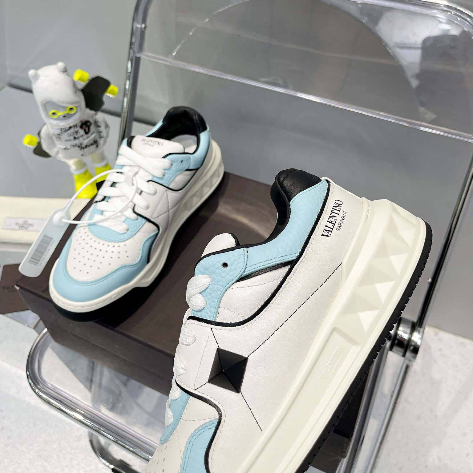 Valenti One Stud Low-Top Calfskin Sneaker - DopestKickz