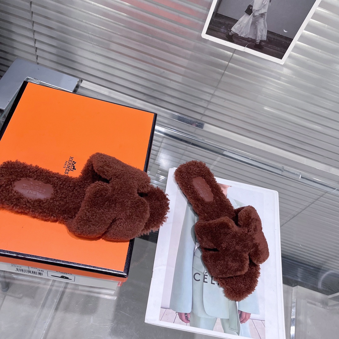 Hermes Oran Sandal - DopestKickz