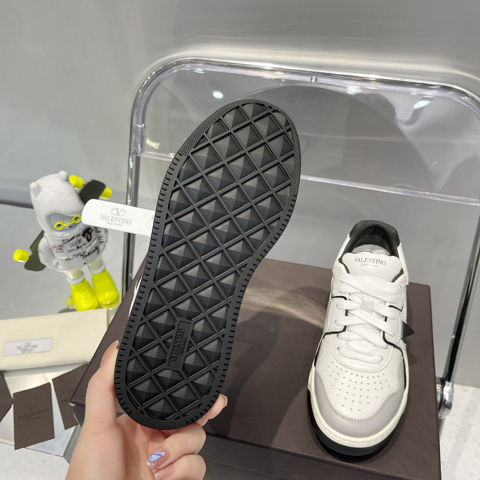 Valenti One Stud Low-Top Calfskin Sneaker - DopestKickz