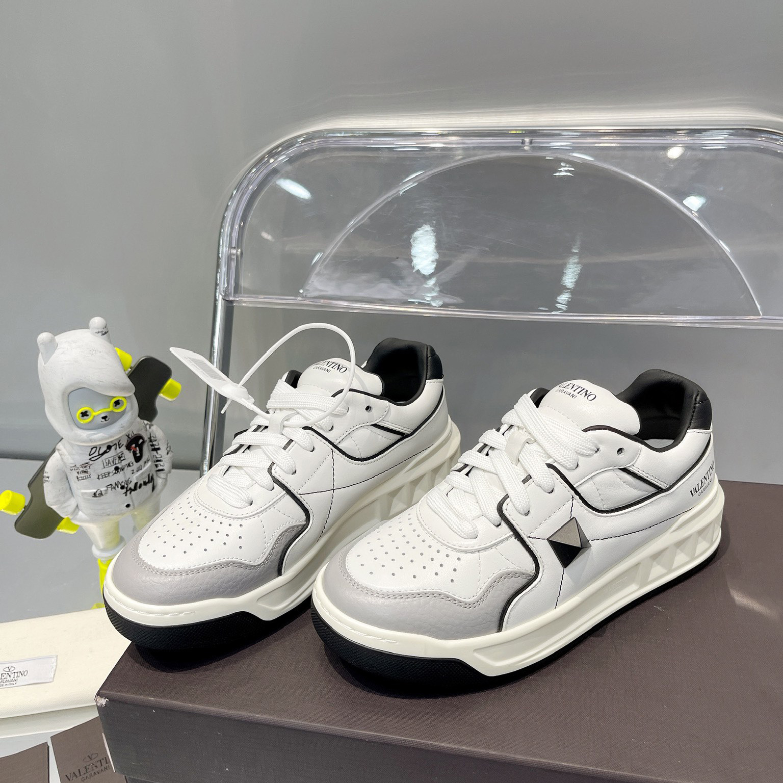 Valenti One Stud Low-Top Calfskin Sneaker - DopestKickz