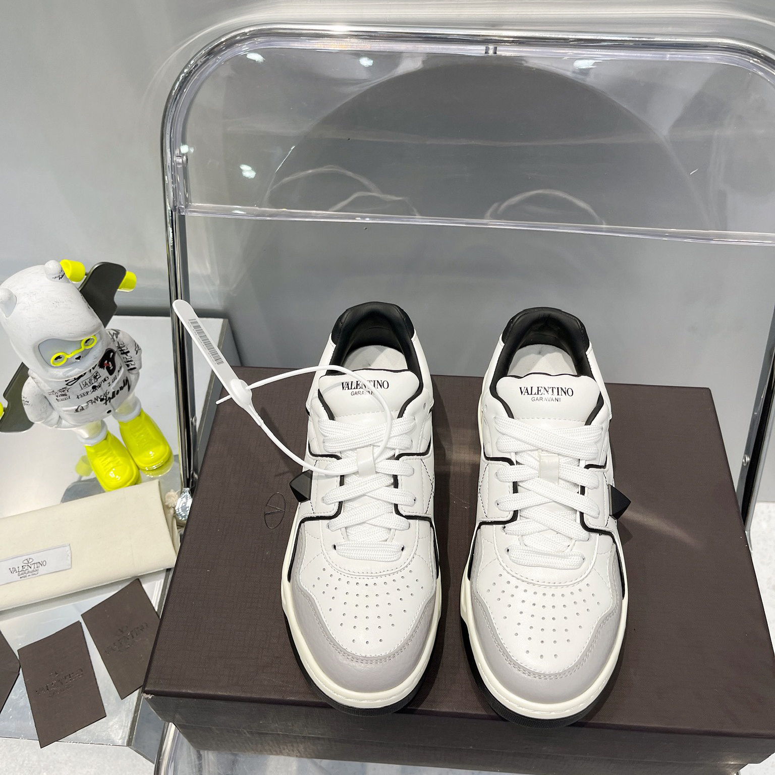 Valenti One Stud Low-Top Calfskin Sneaker - DopestKickz