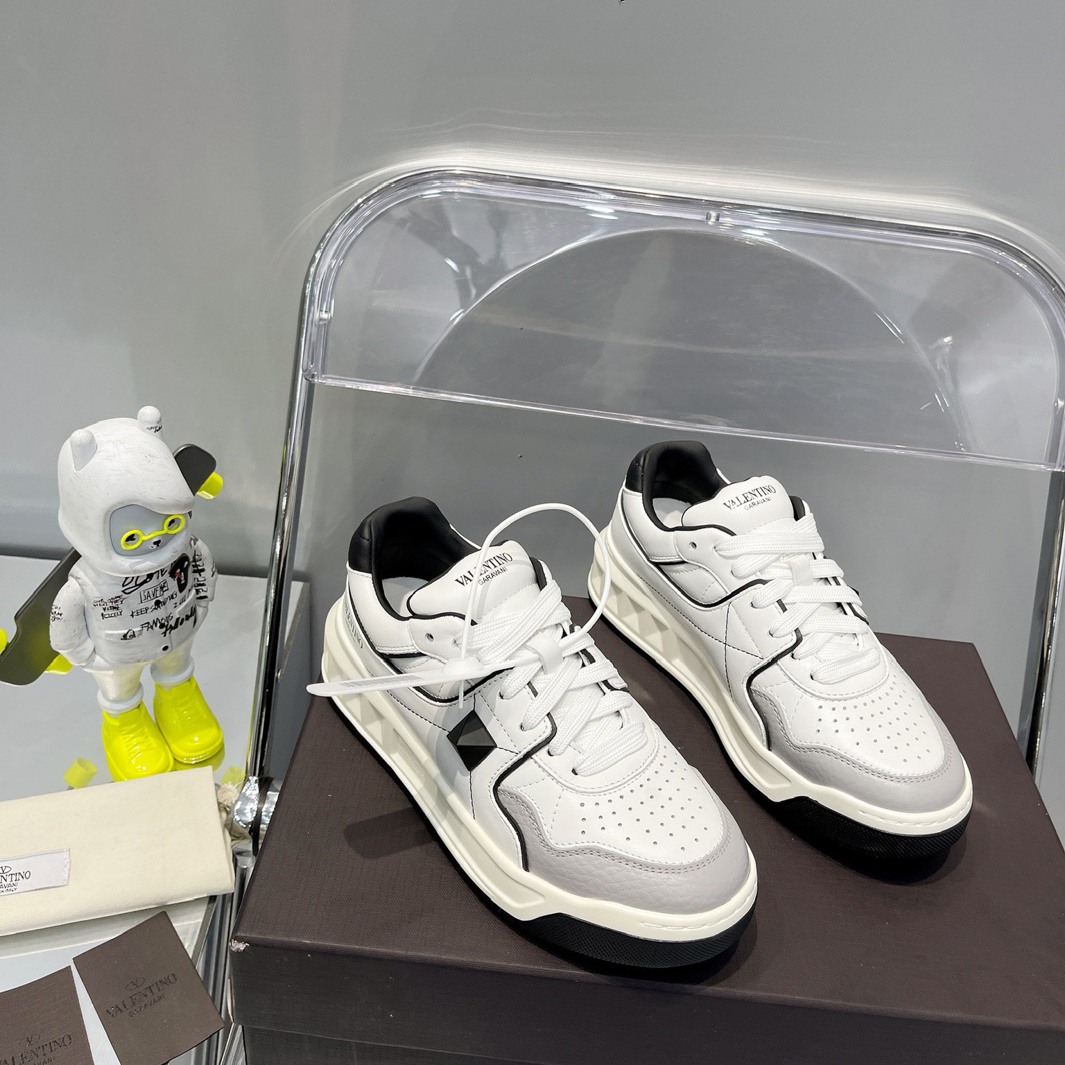Valenti One Stud Low-Top Calfskin Sneaker - DopestKickz