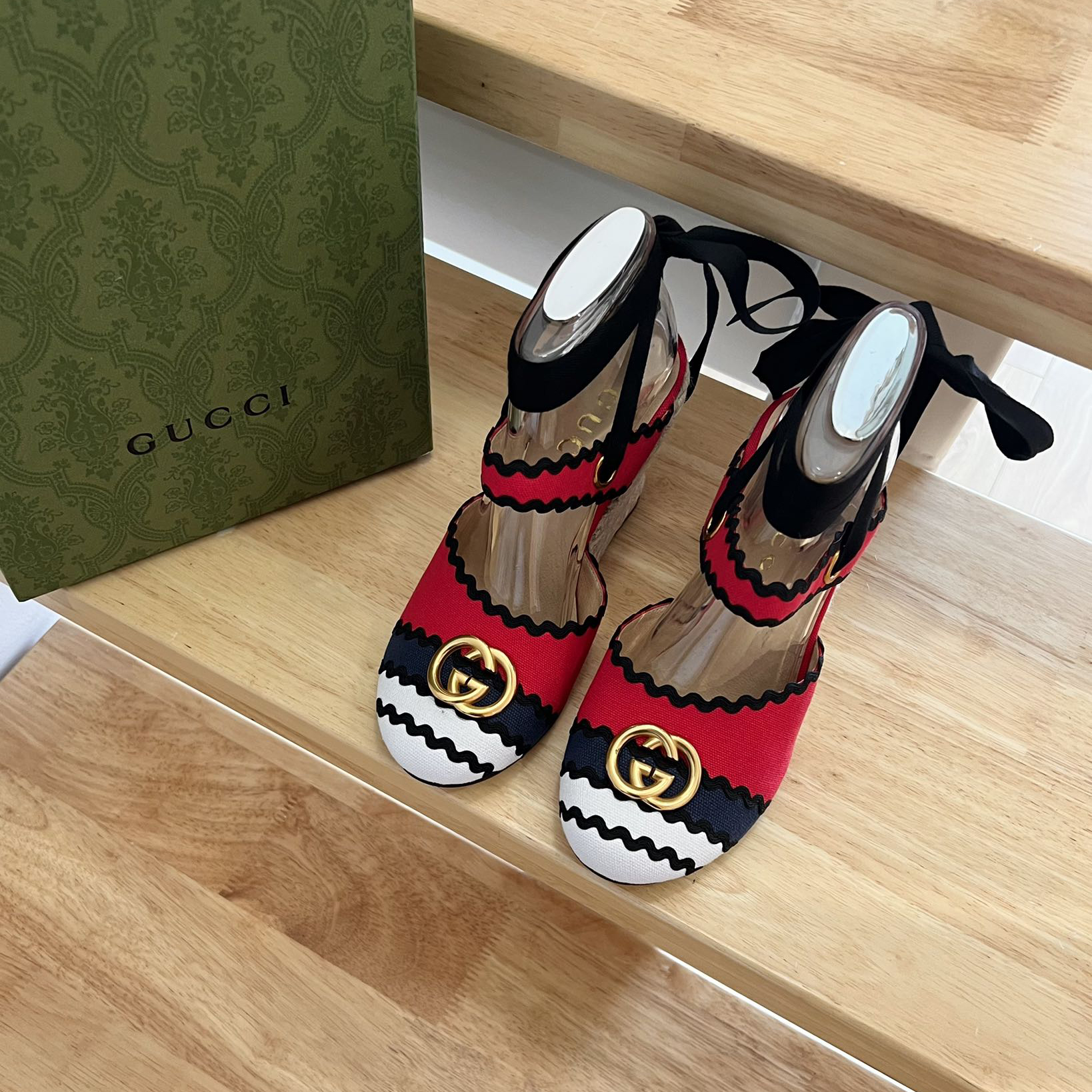 Gucci Women's Platform Espadrilles - DopestKickz