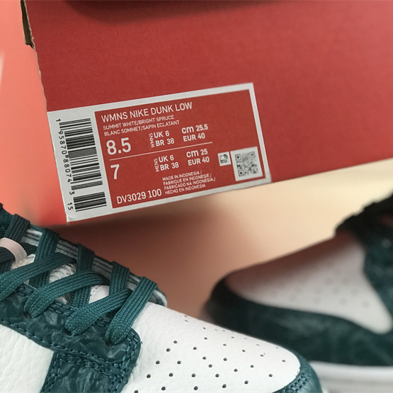 Nike Dunk Low “Ocean” Sneaker    DV3029-100 - DopestKickz