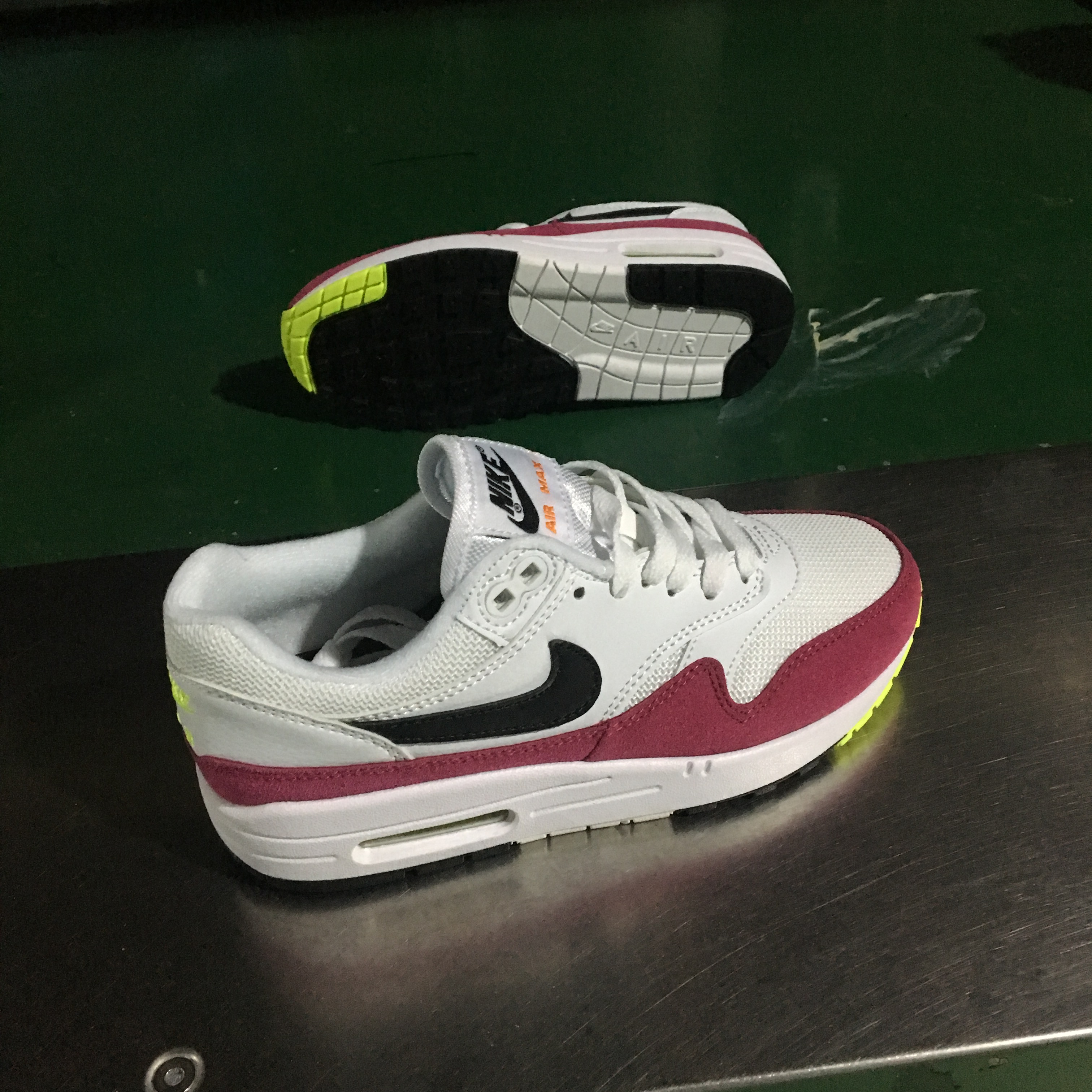 Nike Air Max 1 Premium Sneaker - DopestKickz