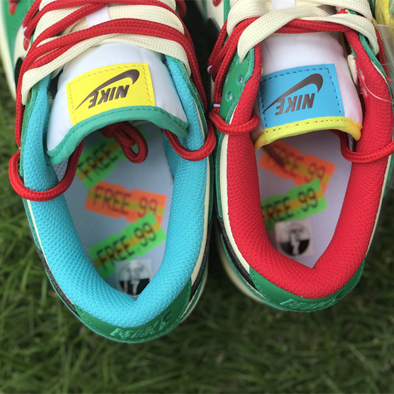 Nike Dunk  Low Sneaker    DH0952-100 - DopestKickz