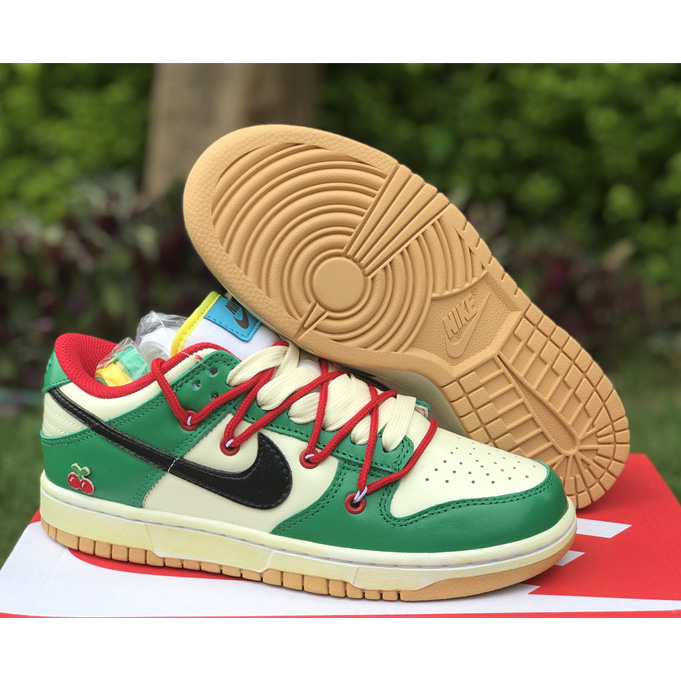 Nike Dunk  Low Sneaker    DH0952-100 - DopestKickz