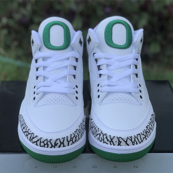 Jordan 3 Se 'Oregon' Sneakers   - DopestKickz