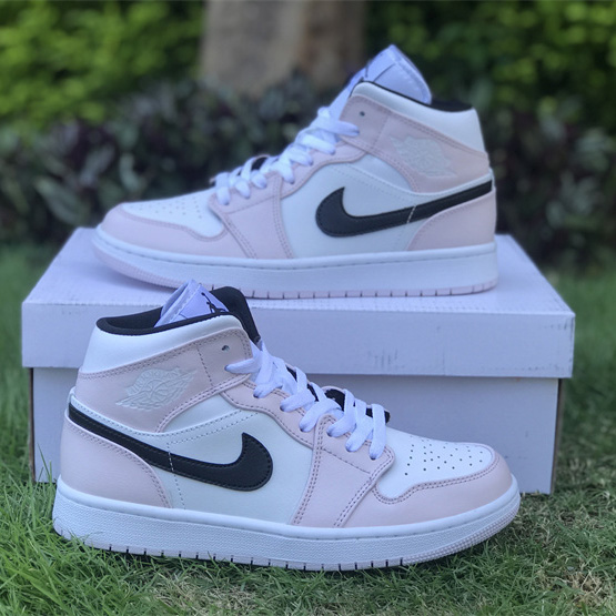 Air Jordan 1 Mid  Sneaker      BQ6472-500 - DopestKickz