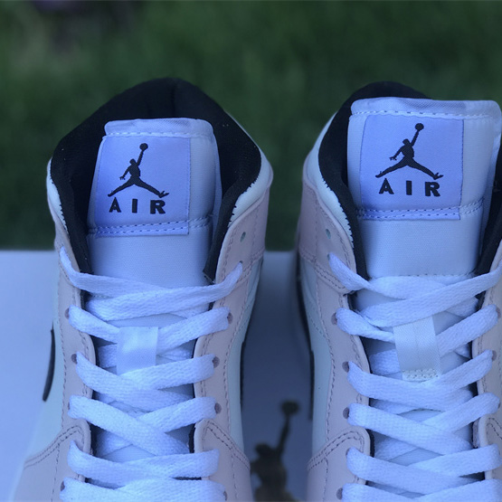 Air Jordan 1 Mid  Sneaker      BQ6472-500 - DopestKickz