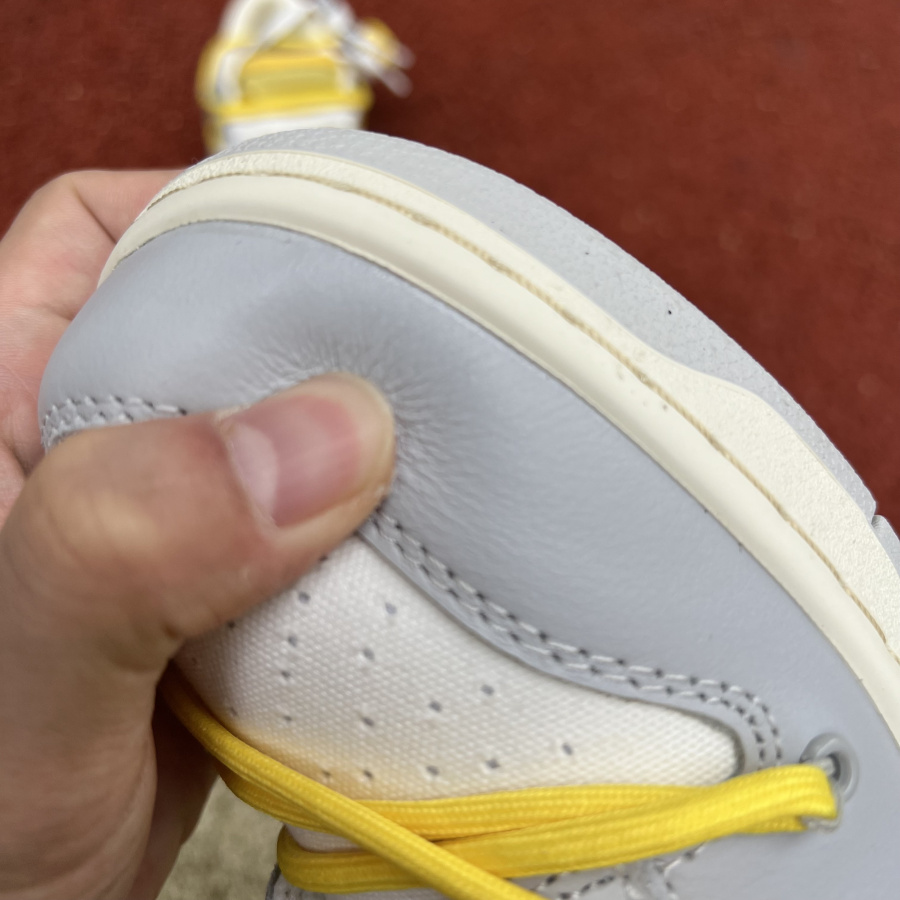Nike Dunk Low Off-White Lot 29 Sneaker       DM1602-103 - DopestKickz