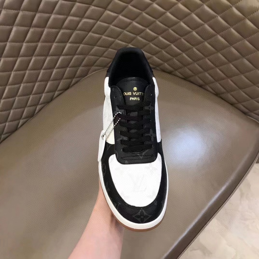 Louis Vuitton Rivoli Sneaker   1A8WGA - DopestKickz