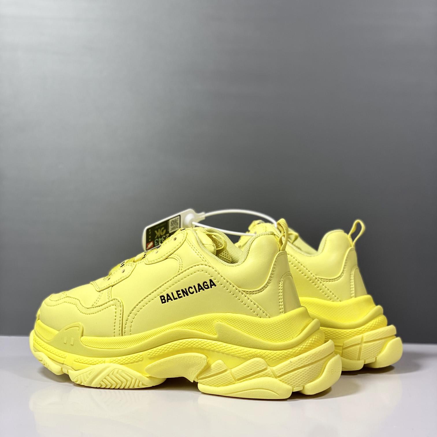 Balenciaga Triple S Sneaker - DopestKickz