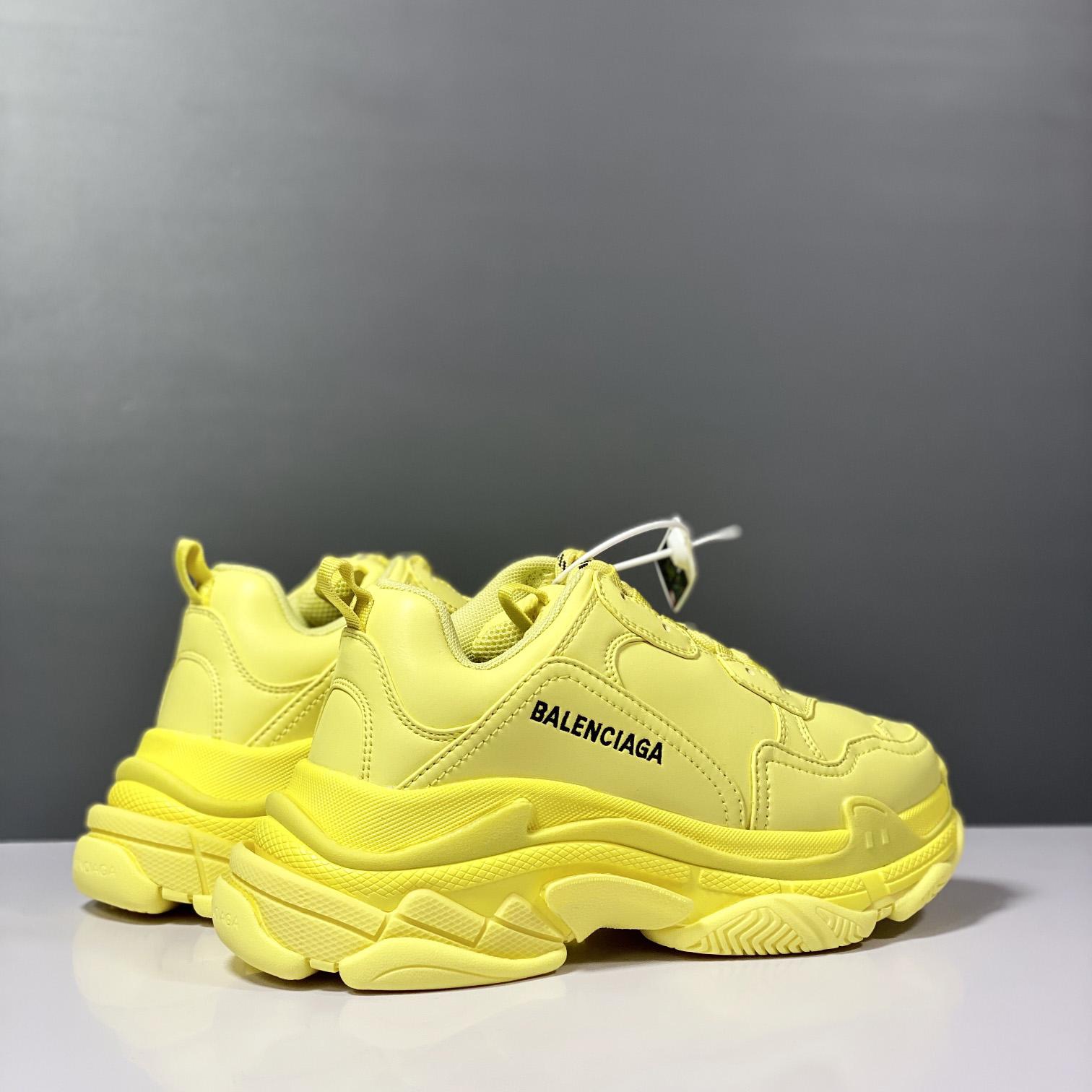 Balenciaga Triple S Sneaker - DopestKickz